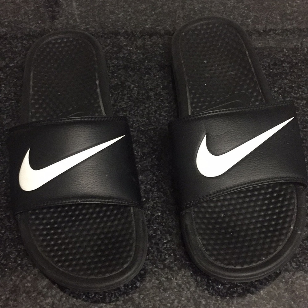 Nike slides